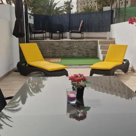 Dom wakacyjny Sunny Large Terrace In Center Of Americas Playa de las Americas (Tenerife)